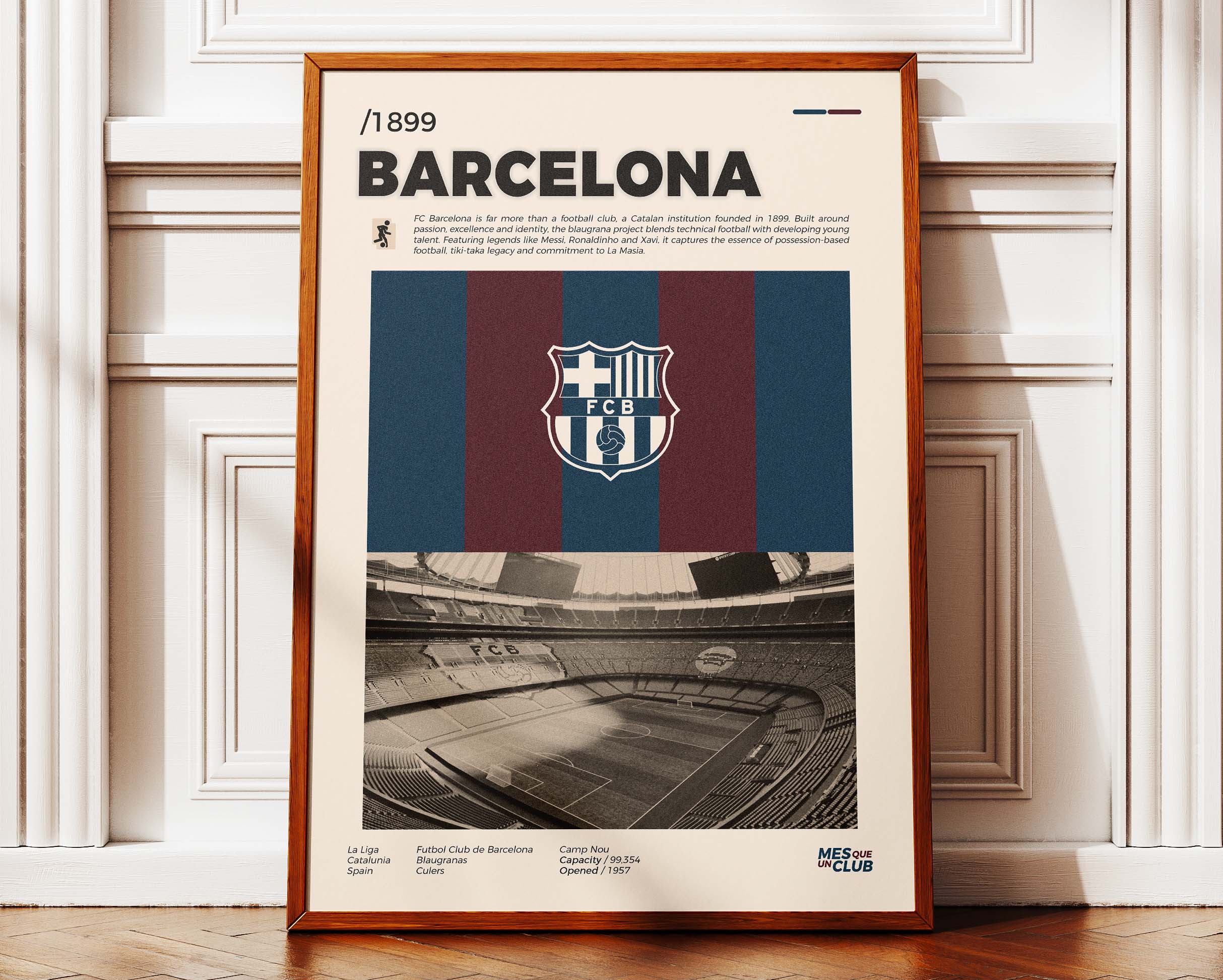 Poster minimaliste encadré du FC Barcelone posé contre un mur bien visible, décoration sportive élégante et moderne.