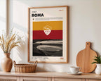 Poster minimaliste de l'AS Roma accroché au mur dans un salon, hommage vibrant au Stadio Olimpico.