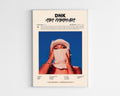 Poster minimaliste encadré de l'album DNK de Aya Nakamura bien visible sur fond blanc, impression premium 300g.