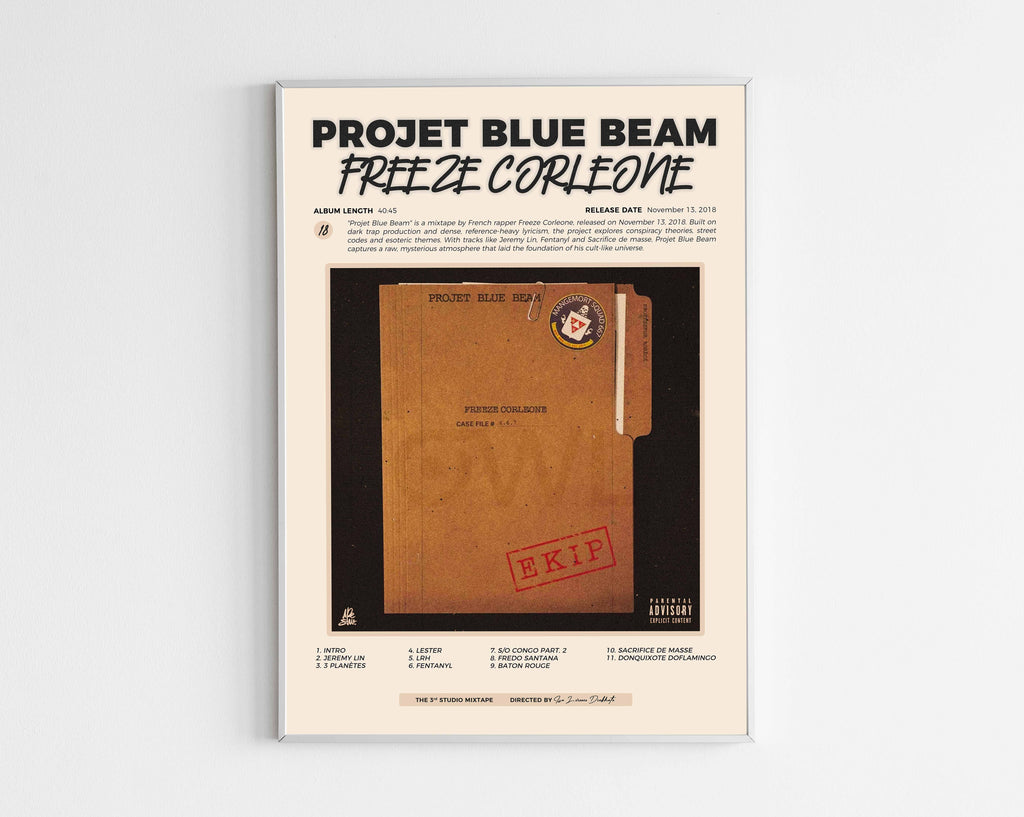 Poster minimaliste encadré de l'album Projet Blue Beam de Freeze Corleone bien visible sur fond blanc, impression premium 300g.
