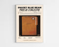 Poster minimaliste encadré de l'album Projet Blue Beam de Freeze Corleone bien visible sur fond blanc, impression premium 300g.