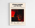 Poster design de l'album Étoile Noire de Luv Resval, style minimaliste avec tracklist et détails de production, idéal pour collectionneur de rap virtuose.