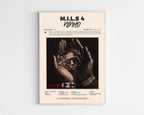 Poster minimaliste encadré de la mixtape M.I.L.S 4 de Ninho bien visible sur fond blanc, impression premium 300g.